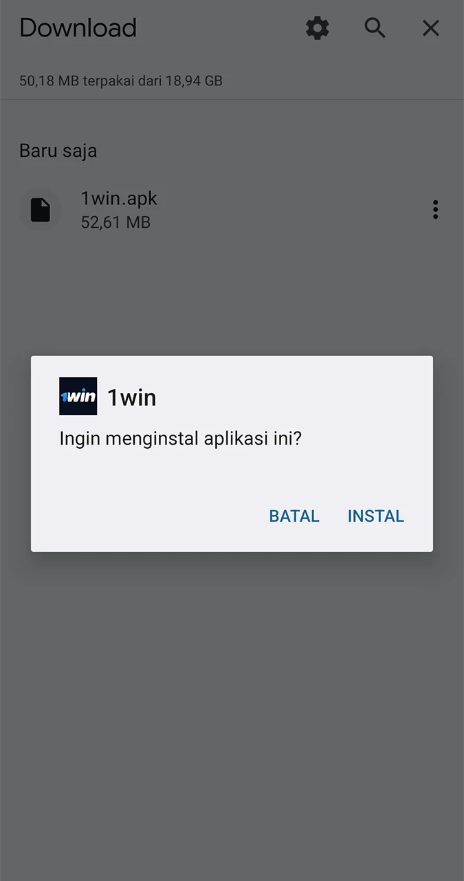 Jalankan file APK dan tunggu hingga aplikasi 1win terinstal sepenuhnya.